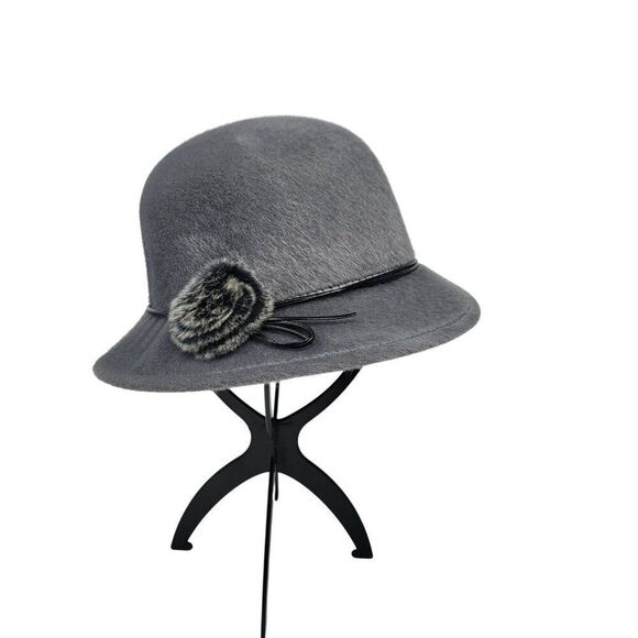 Retro Roaring 20s Gray Bowler Hat Faux Fur Black Bow Accent 57 CM Womens Flapper - Picture 1 of 9